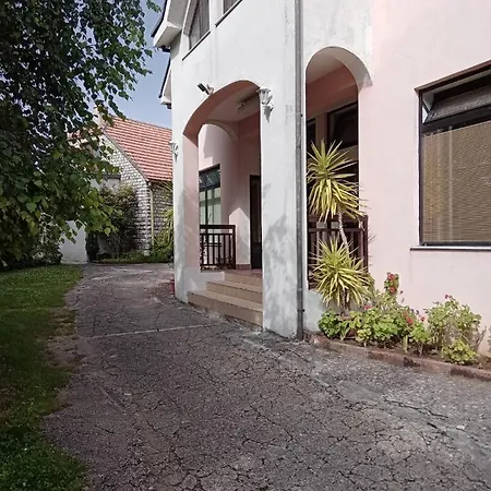 Guest house Prenociste San Livno